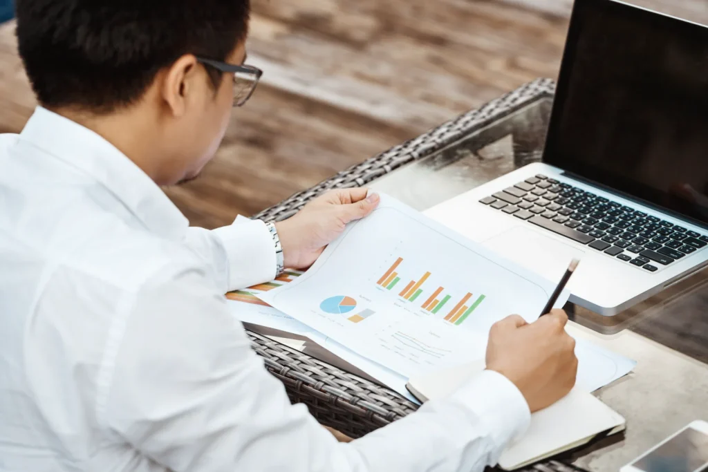 Bagaimana Melacak Aliran Uang yang Mencurigakan dalam Bisnis?